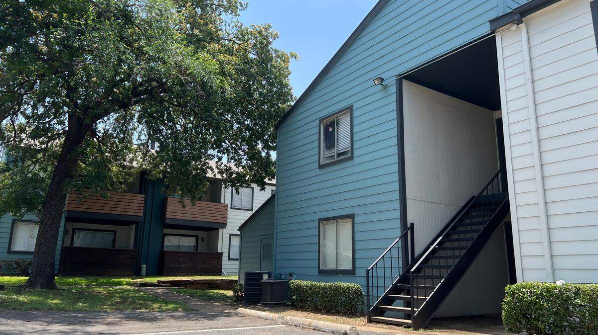 A Fort Worth police officer shot a suicidal woman who held a knife at her apartment in this building on Monday, May 22, the police department said.
