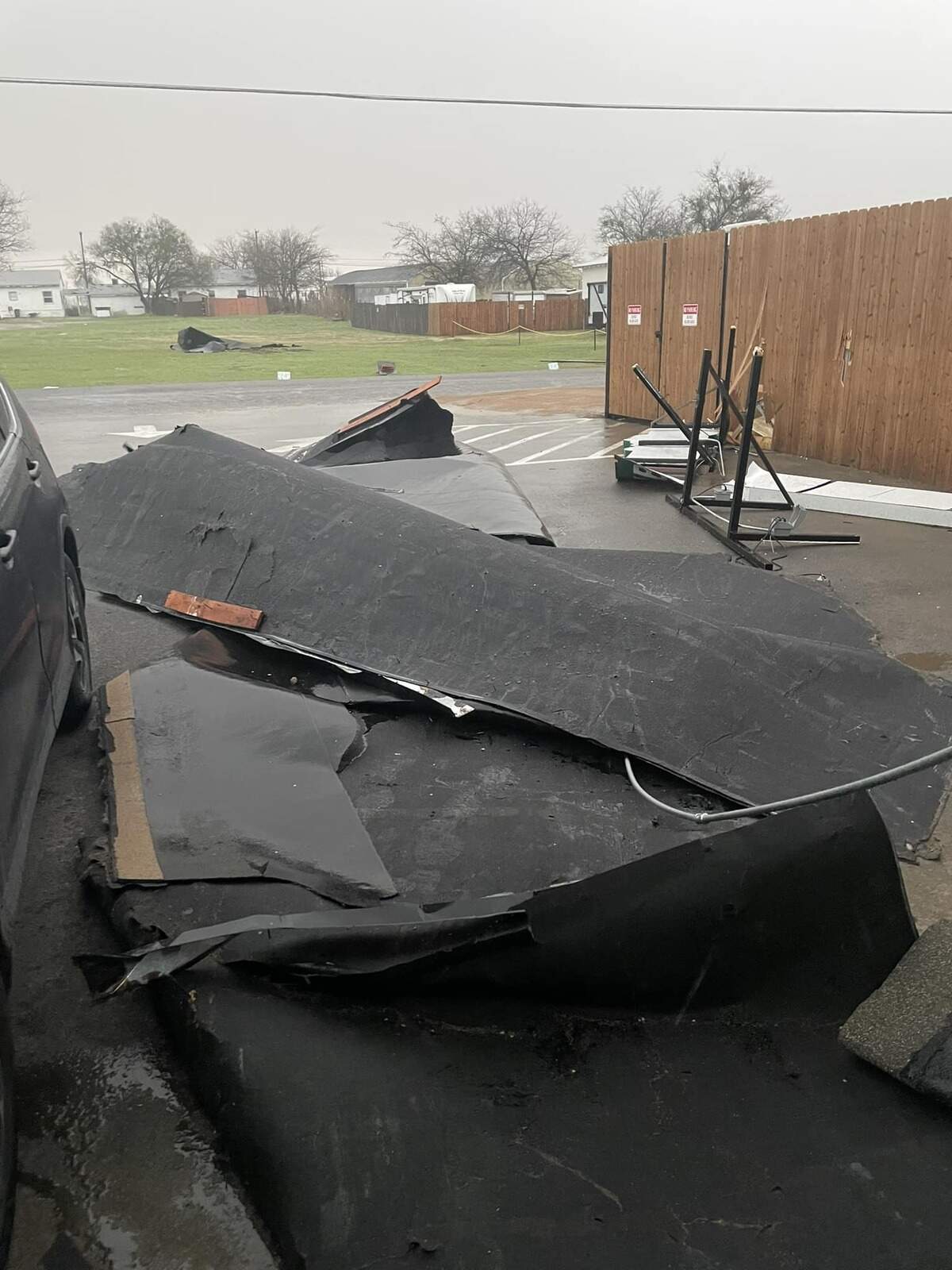 JD’s Hamburgers in far west Fort Worth will be closed Friday, March 3, 2023, after losing its roof and roof sign, owner Gigi Howell posted on Facebook.