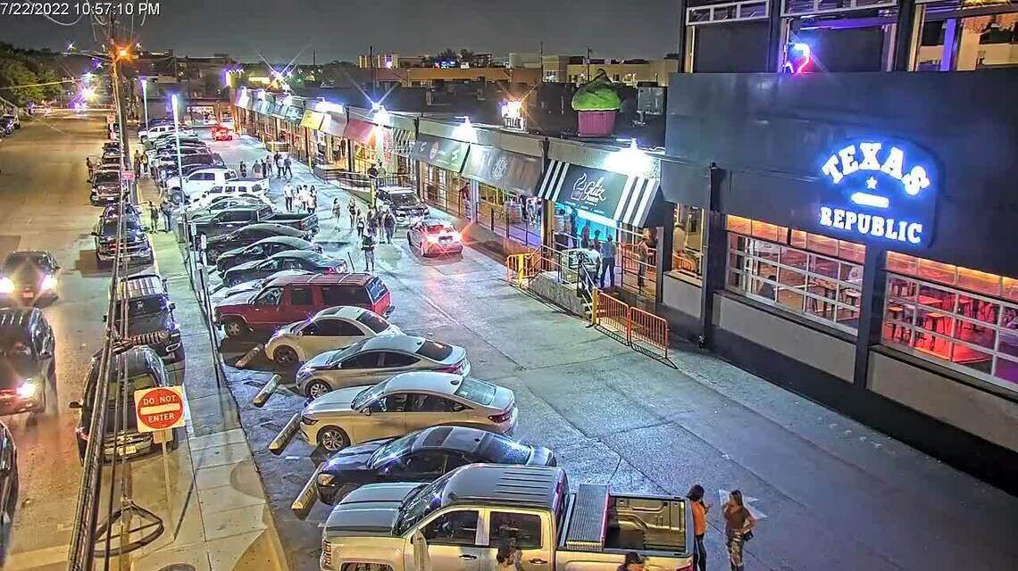 Fort Worth police officer knocked man unconscious outside West 7th-area bar, lawsuit says