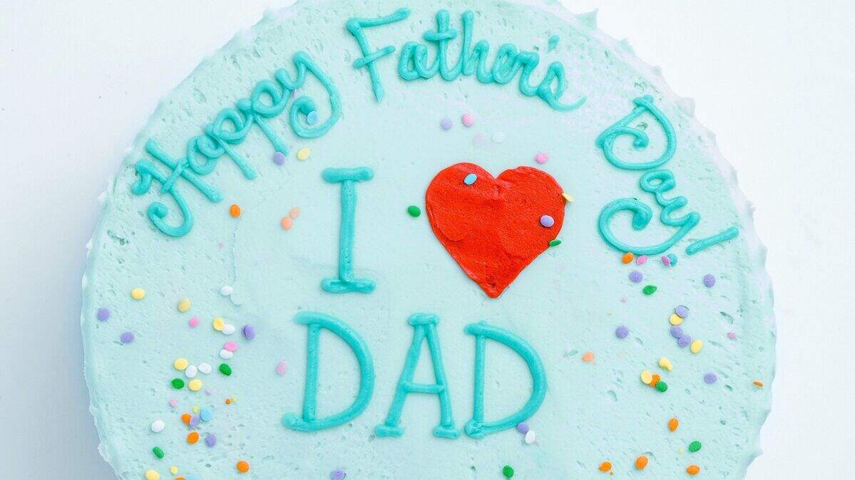 A Father’s Day cake at Susiecakes, in the WestBend shops