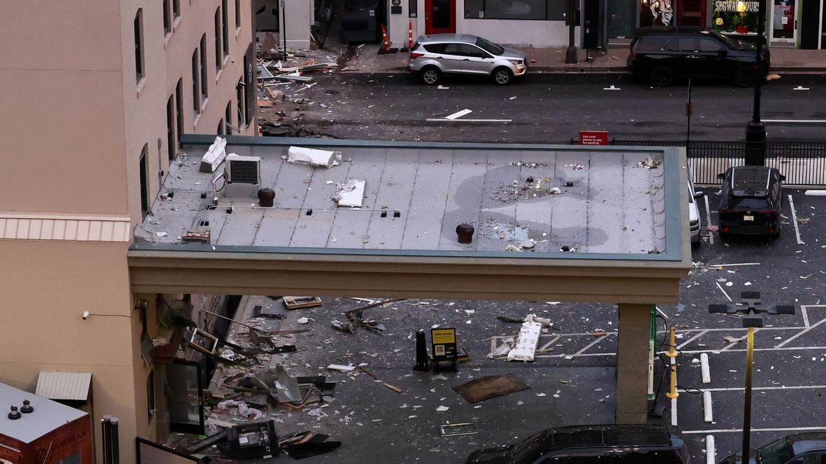 ‘Jump, I’ll catch you.’ This man helped people escape Fort Worth hotel after gas explosion