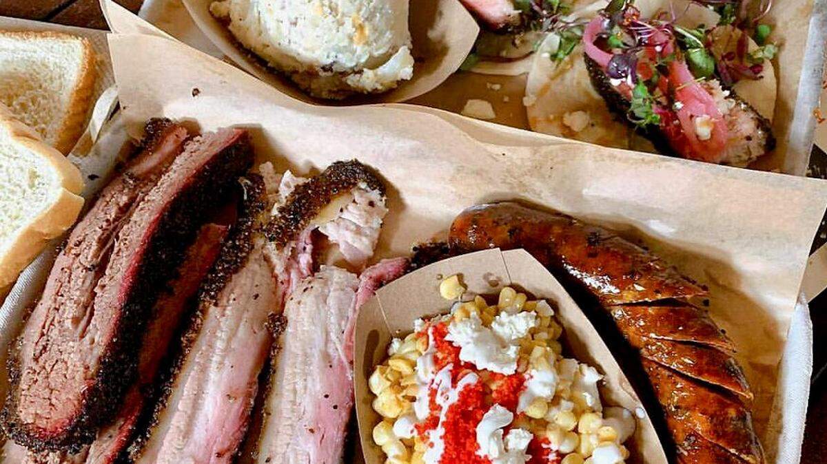 Between tipoffs, here’s where to hold court & try Fort Worth barbecue, Tex-Mex, wings