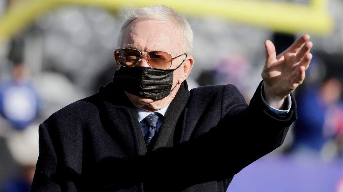 Dallas Cowboys owner Jerry Jones, 79, said he draws inspiration from Toby Keith’s song “Don’t Let the Old Man In,” which was inspired by a conversation Keith had with film legend Clint Eastwood, 91.