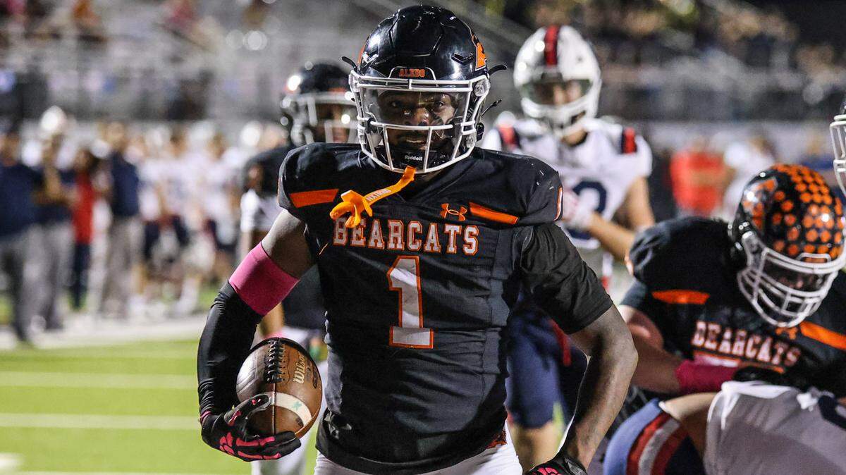 Aledo running back Raycine Guillory Jr. announced his commitment to Ole Miss on national signing day.