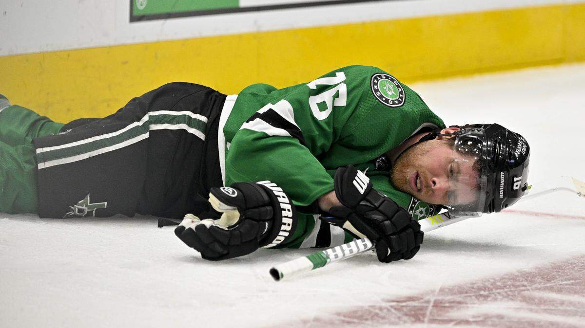 In the second period of the Stars’ opening round playoff series against the Wild on Monday night, center Joe Pavelski was knocked out of the game after a dirty hit by Minnesota’s Matt Dumba.