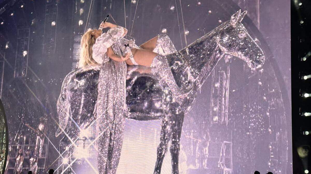 Beyoncé performs during her “Renaissance World Tour” at Allegiant Stadium in Las Vegas last month. Fans from across the country coming to her Kansas City concert on Oct. 1 are learning how to do the viral “mute challenge” - and win it.
