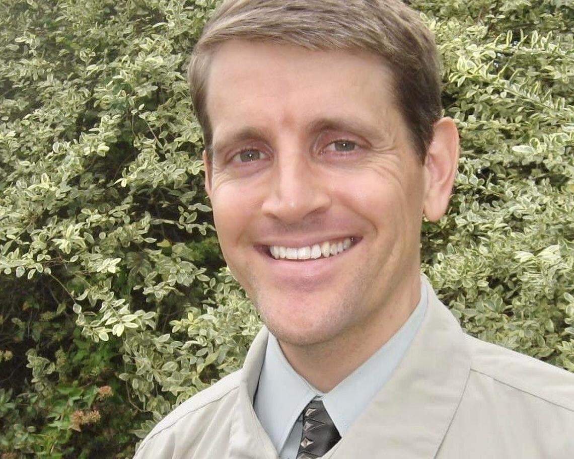 Matthew Mills is the Hood County attorney.