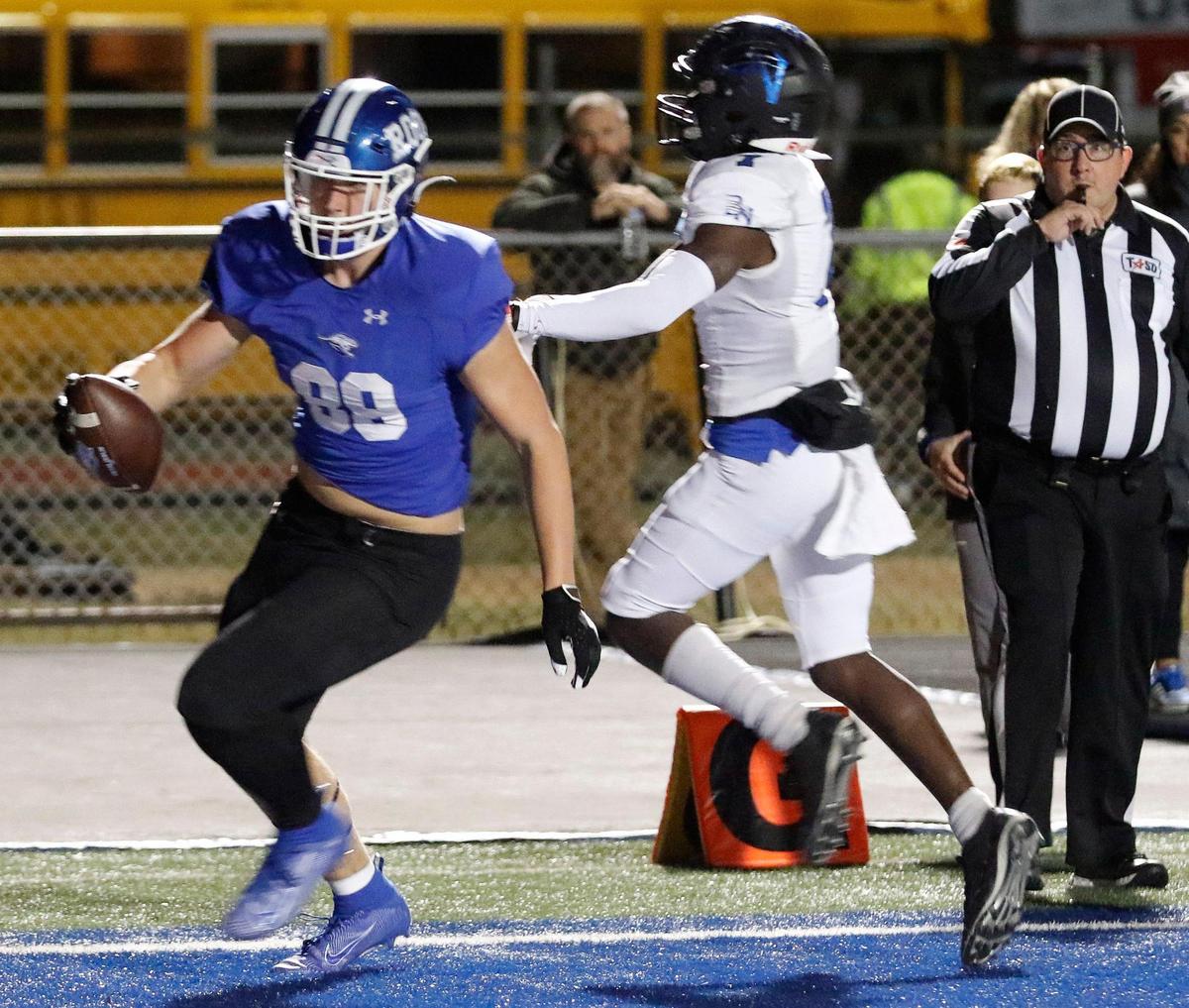 Weatherford tight end Hayden Hansen (89) makes a touchdown grab in front of Byron Nelson’s defender in a 6A Division 2 bi-district football playoff game at Kangaroo Stadium in Weatherford, Texas, Friday Nov. 12, 2021. Byron Nelson led 21-7 at the half. (Special to the Star-Telegram Bob Booth)