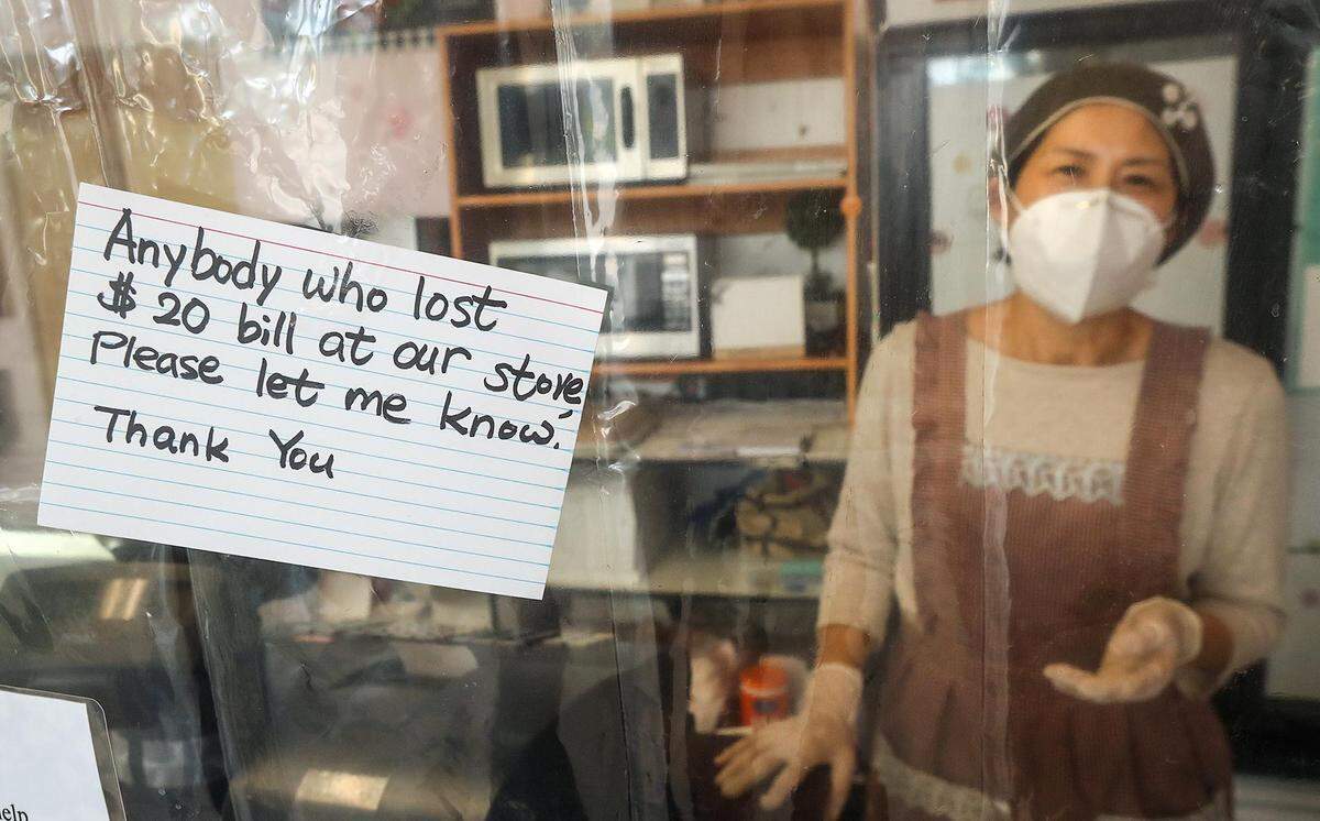 About two weeks ago a customer of A & H Donuts in Fort Worth dropped a $20 bill while in the store, said owner Soo Ah Yang. After consulting with her husband she decided to place a sign in order to search for the owner of the money so she could return it. “I am a Christian,” said Yang. “If I take it God will be upset.”