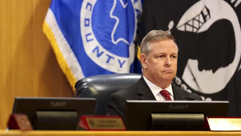 Tarrant decorum policy challenged in new lawsuit against the county, O’Hare
