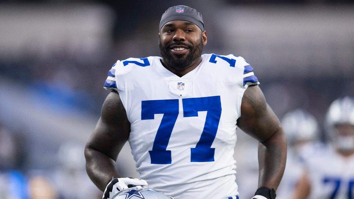 Dallas Cowboys offensive tackle Tyron Smith (77), injured this week, isn’t expected to be back on the field until December.