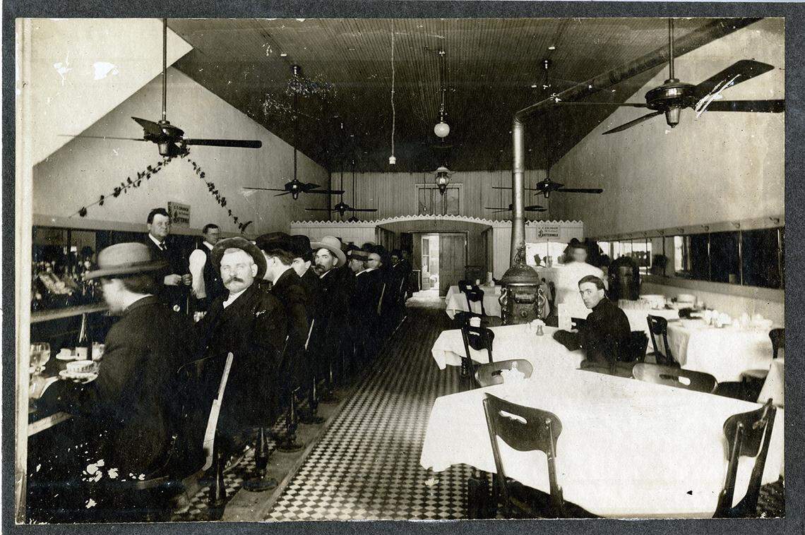 Undated: Mason’s Cafe in Fort Worth, believed to be at 1005 Main St.