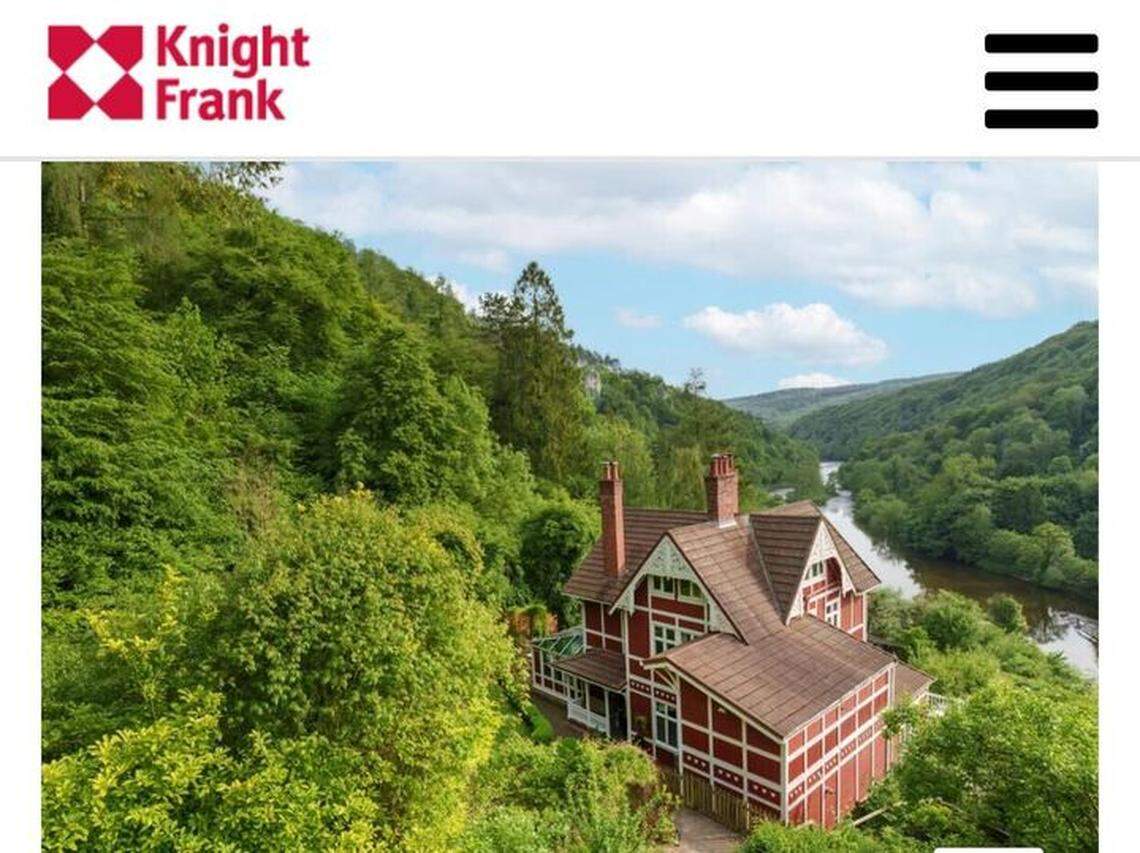 The Milburn house was an unofficial star of the Netflix series.