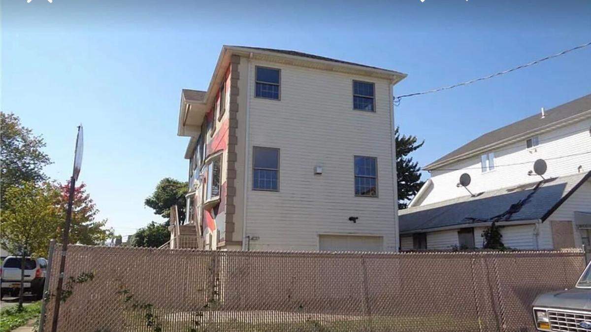 While the rest of the house has an ordinary paint job, the front is turning heads on social media.