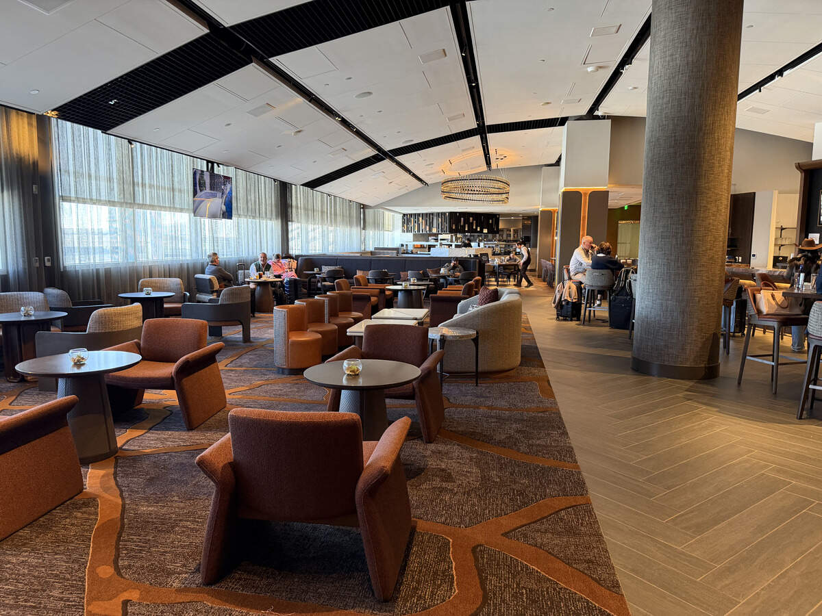 The Grand Met Hotel and Lounge at The DFW Grand Hyatt was renovated with additional seating, private event space and a new seasonal menu.