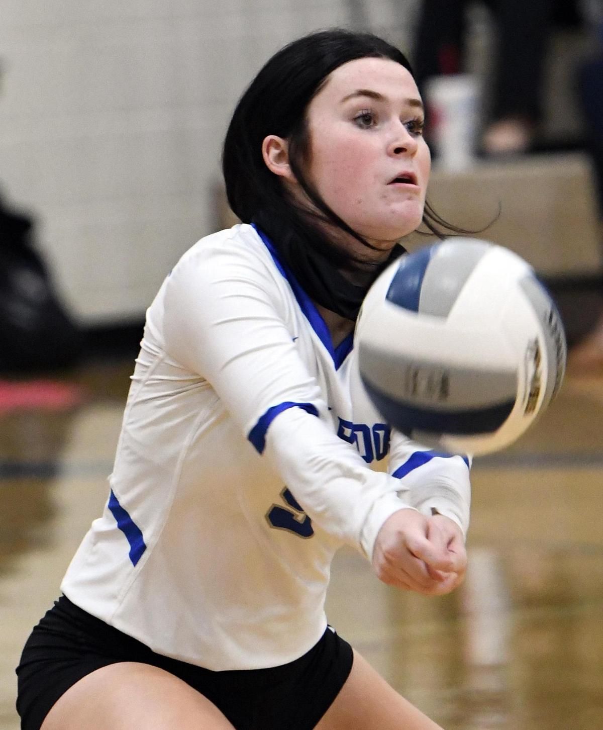 Weatherford’s Keegan O’Connor digs a Paschal serve in game one of their volleyball match Tuesday, October 13, 2020 at the ninth grade center in Weatherford, Texas. Weatherford went on to win 25-7, 25-8 and 25-21. Special/Bob Haynes