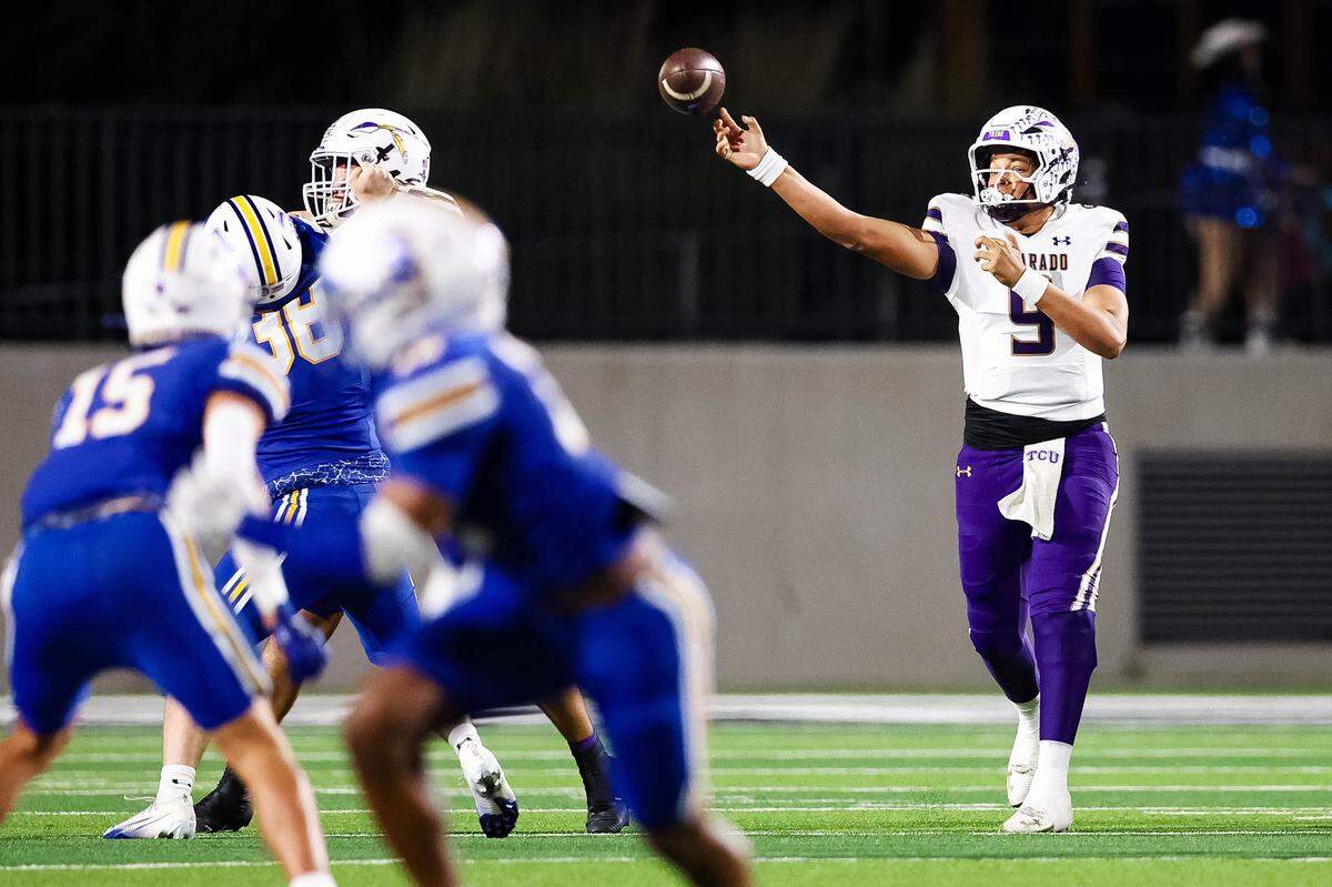 Alvarado quarterback KJ Jenkins attempts a pass in a Class 4A Division I area playoff game against Sulphur Springs on Friday.