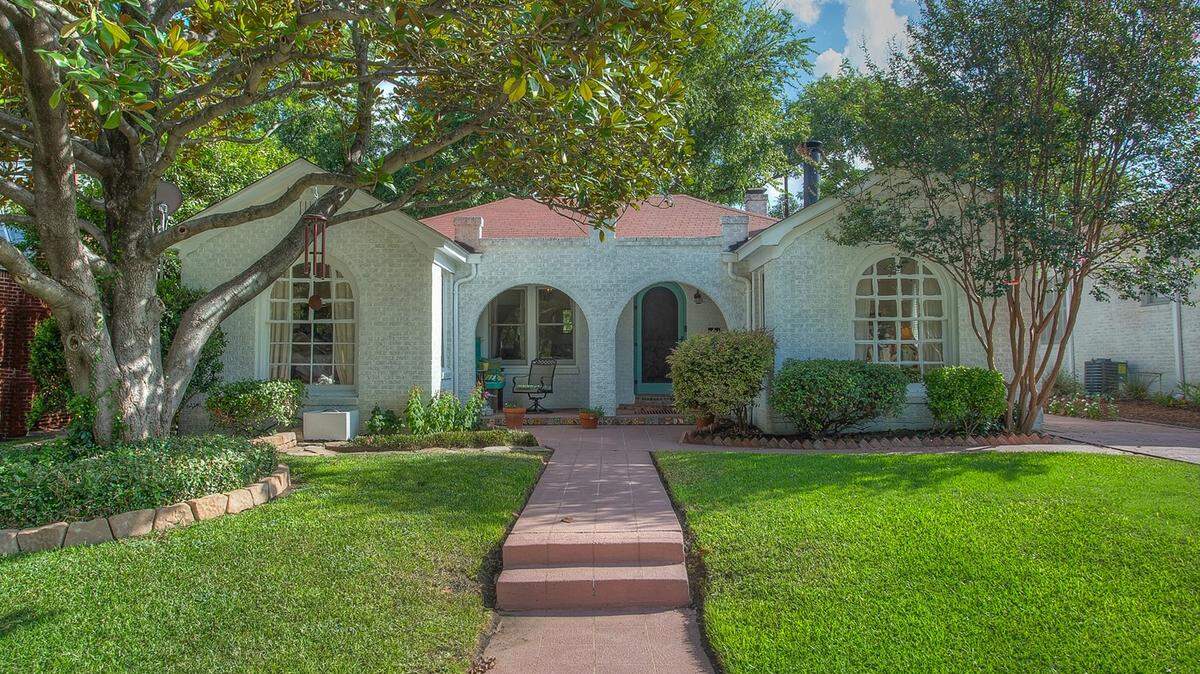 The home at 4333 El Campo Avenue has curb-appeal and a well kept front yard