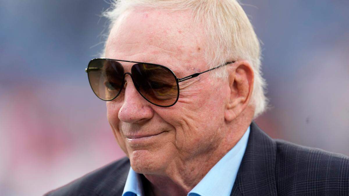 Dallas Cowboys owner Jerry Jones used math to explain his expectations for 2022: “I have to believe 1-plus-1 is 3. You have to have optimism. Have to look for the best outcome.”
