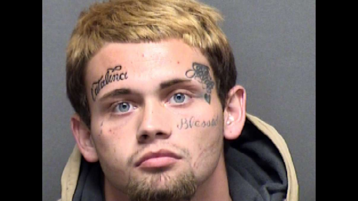Police in Texas say Jackub Hildreth, 19, carved his name into his girlfriend’s forehead during a fight on Thursday.&nbsp;