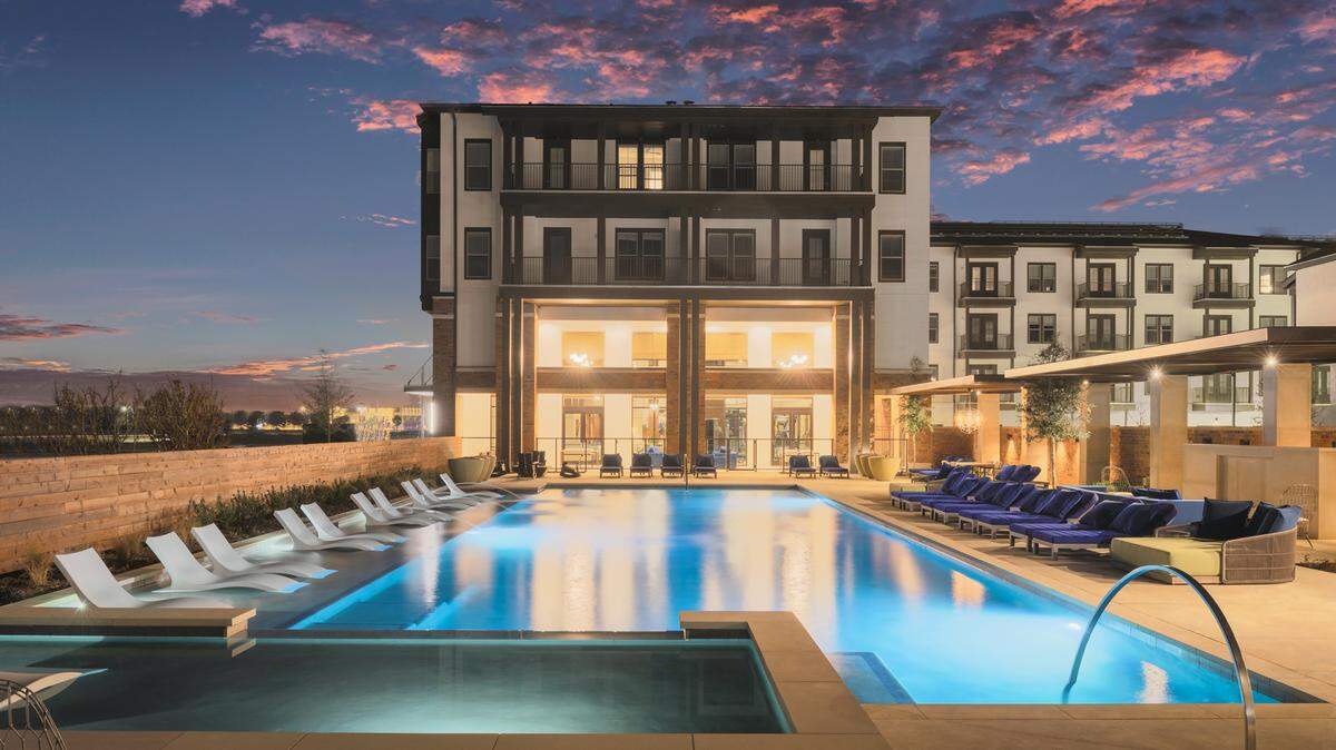The Jackson, a four-story, 340-unit development, is the first multifamily development in Viridian, Arlington’s first planned community.