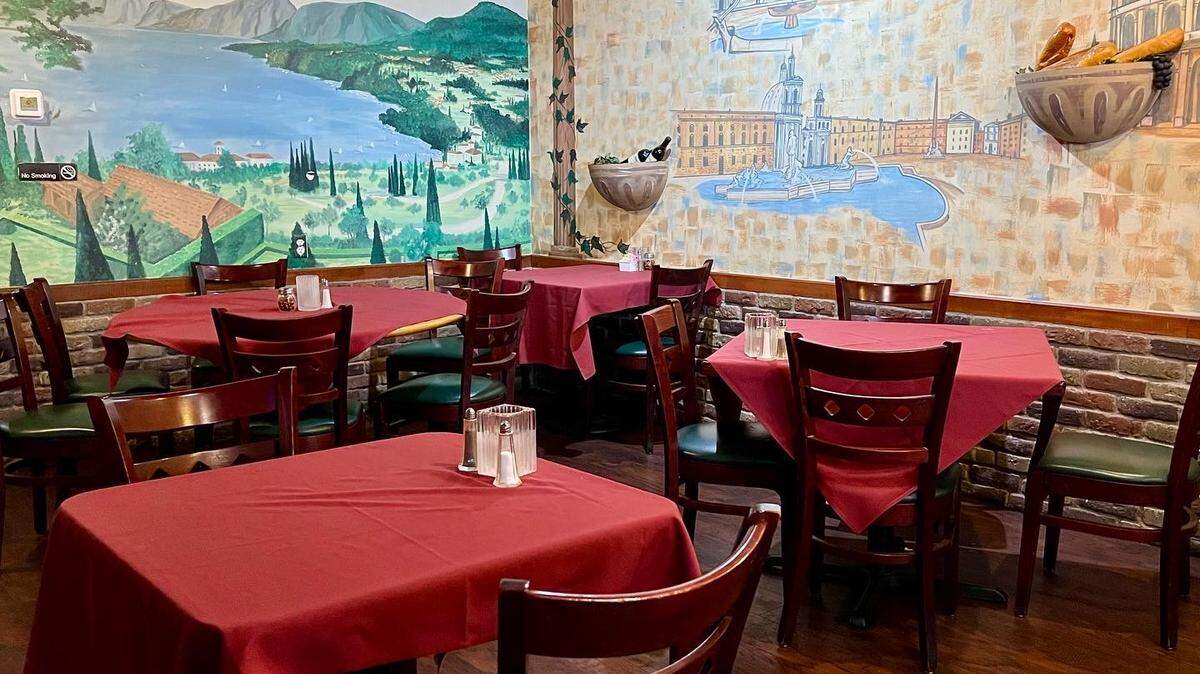 A dining room at Fortuna Italian in Fort Worth, which closed July 24, 2022.