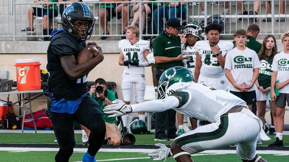North Crowley QB Chris Jimerson Jr. commit to the TCU Horned Frogs.