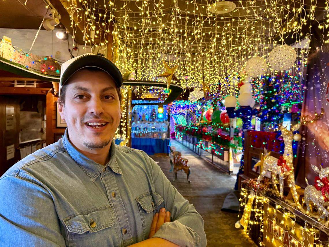 Chef “Moose” Benhamacht of Cafe Americana in Arlington, a former Loews chef, will join co-owner Liesl Best to remodel and reopen the landmark Campo Verde Mexican Restaurant in Dalworthington Gardens with the same year-round Christmas decor and a new Tex-Mex menu.