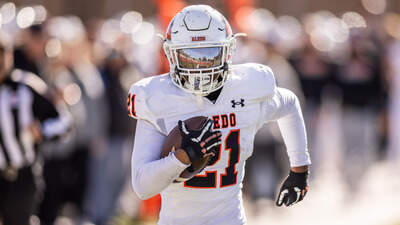 aledo football helmet Amazon Echo Dot with Arizona Cardinals Stand Bearcats down Arlington Heights for