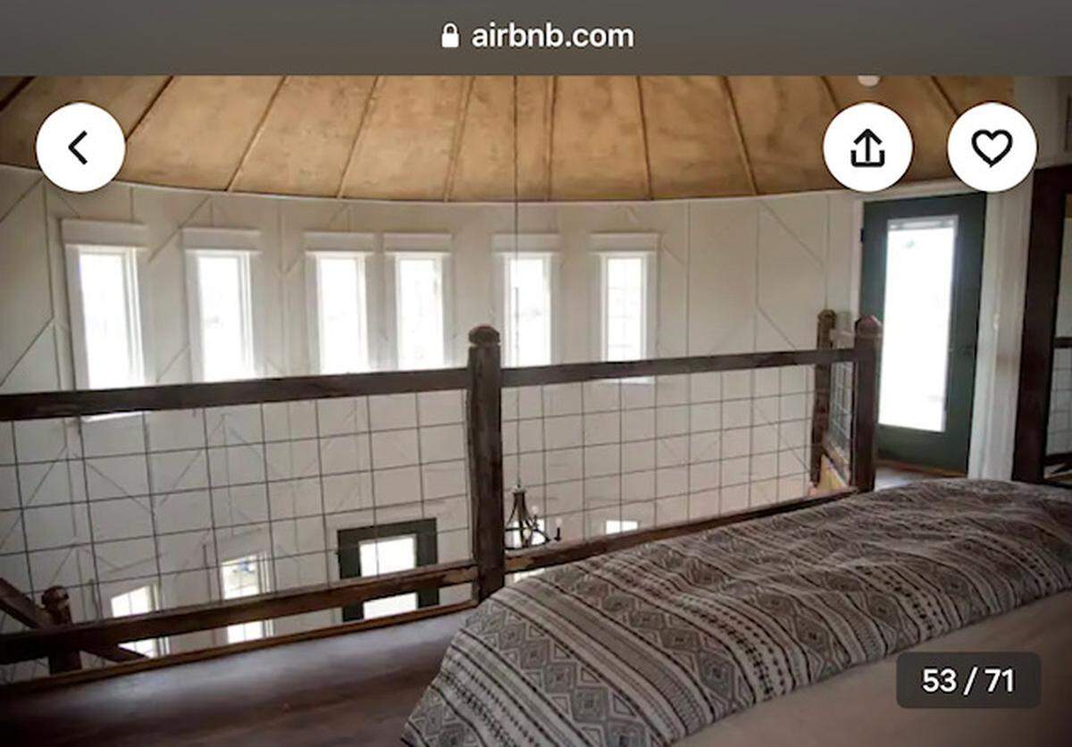Bedroom loft area