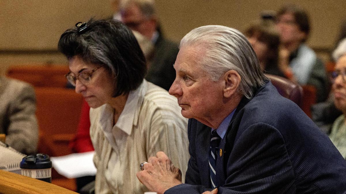 Tarrant County district clerk Tom Wilder, sitting next to court clerk Mary Louise Nicholson in this file photo, has settled a lawsuit over court fees charged to indigent litigants.