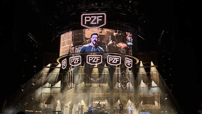 Much like the Spurs, Mumford & Sons still have a lot of fight left | Review