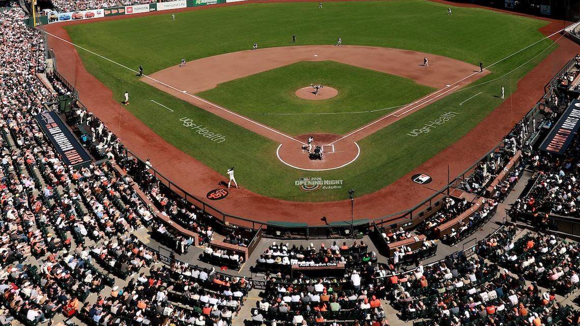 Mom Goes Viral for Way She Eats Ice Cream Cone at Giants Game — and the Announcers Are Speechless