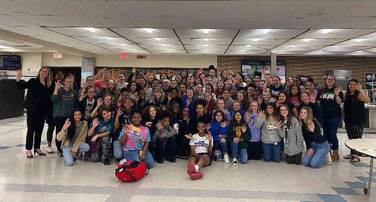 Arlington Martin junior high and varsity teams after its game against Arlington Bowie, Tuesday Jan. 28, 2020.