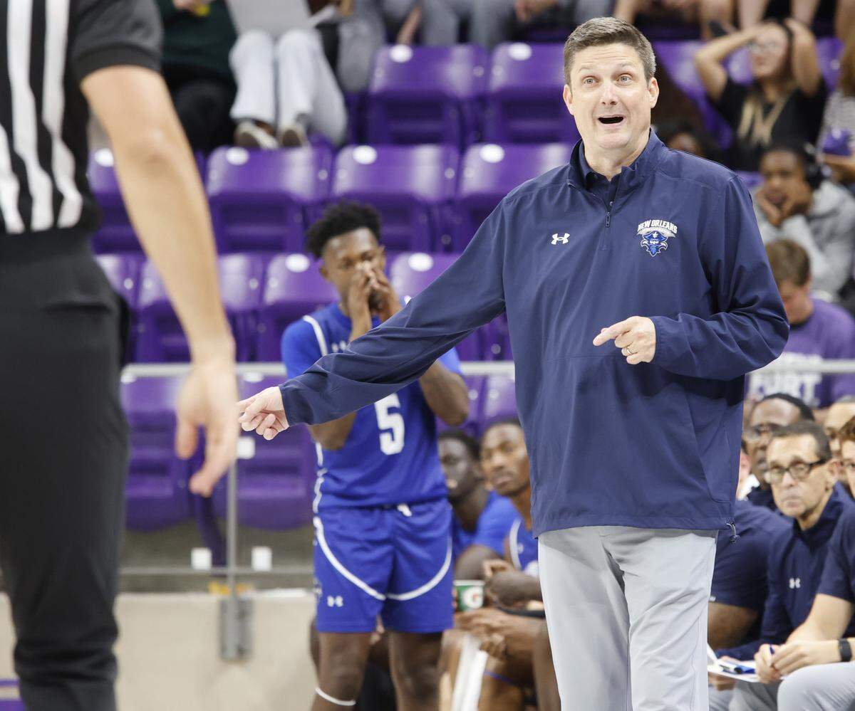 New Orleans head coach Stacy Hollowell questions an official during the second half of a NCAA basketball game between New Orleans University and TCU at Schollmaier Arena in Fort Worth, Texas, Monday Nov. 03, 2025. The Horned Frogs dropped their home opener 78-74 to the Privateers.