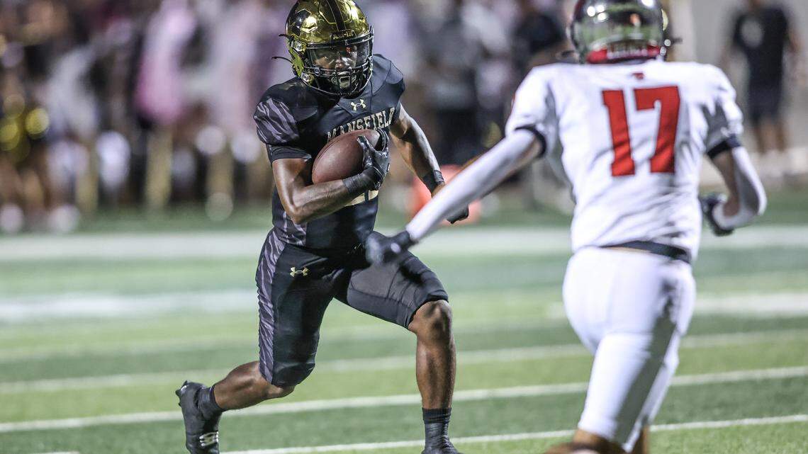 Mansfield football celebrates homecoming by defeating Legacy | Fort ...