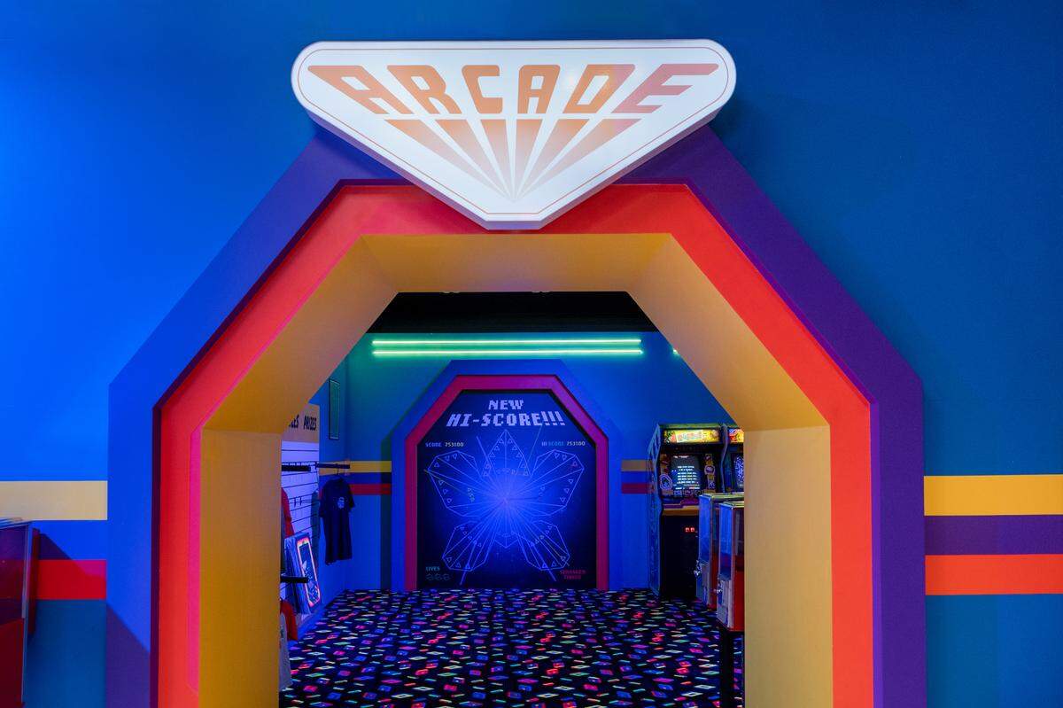 Stranger Things Store arcade.