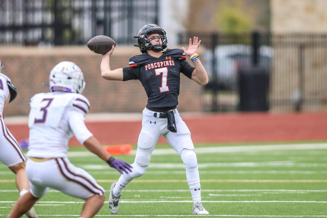 Springtown quarterback Kaine Hill (7) throws a pass against Alvarado during a Class 4A Division I regional semifinal Friday, Nov. 28, 2025, at Knight Stadium at Eagle Mountain High School in Fort Worth.