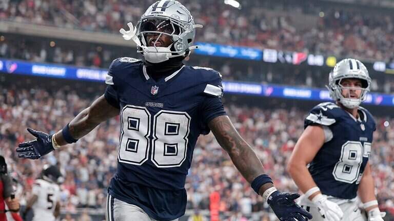 In a return to his hometown, CeeDee Lamb turns in his best NFL performance