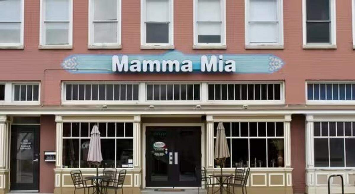 Mamma Mia Italian Grill that closed in Feb. 2025 will now be Smokey Beards Q at 3124 E Belknap St.