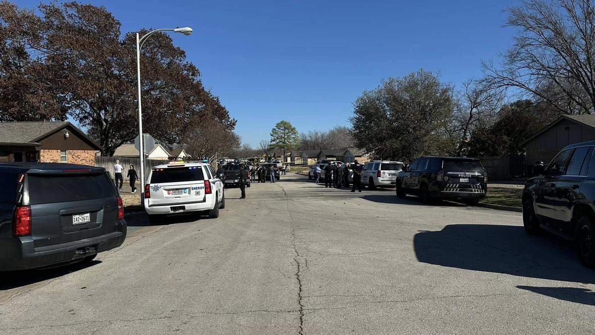Tarrant County sheriff’s deputies fatally shot a man while trying to serve a warrant on Friday afternoon, Jan. 31, in Haltom City, a Sheriff’s Office spokesperson said. The man’s family identified him as 19-year-old Christopher Loyo and said the family had gone to a judge for a warrant because they wanted to get him mental health care.