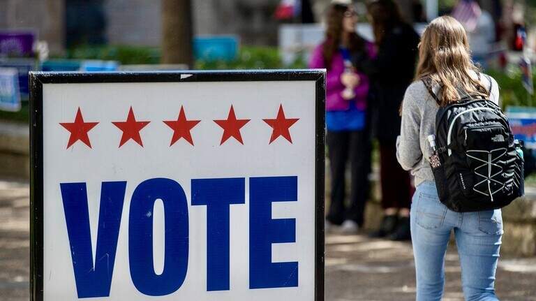 Can you help someone fill out a ballot in TX? What to know about voter assistance laws