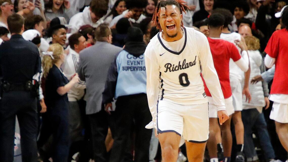 Boys Playoff Basketball Recap (2/25): Martin, North Crowley squeak out wins and more