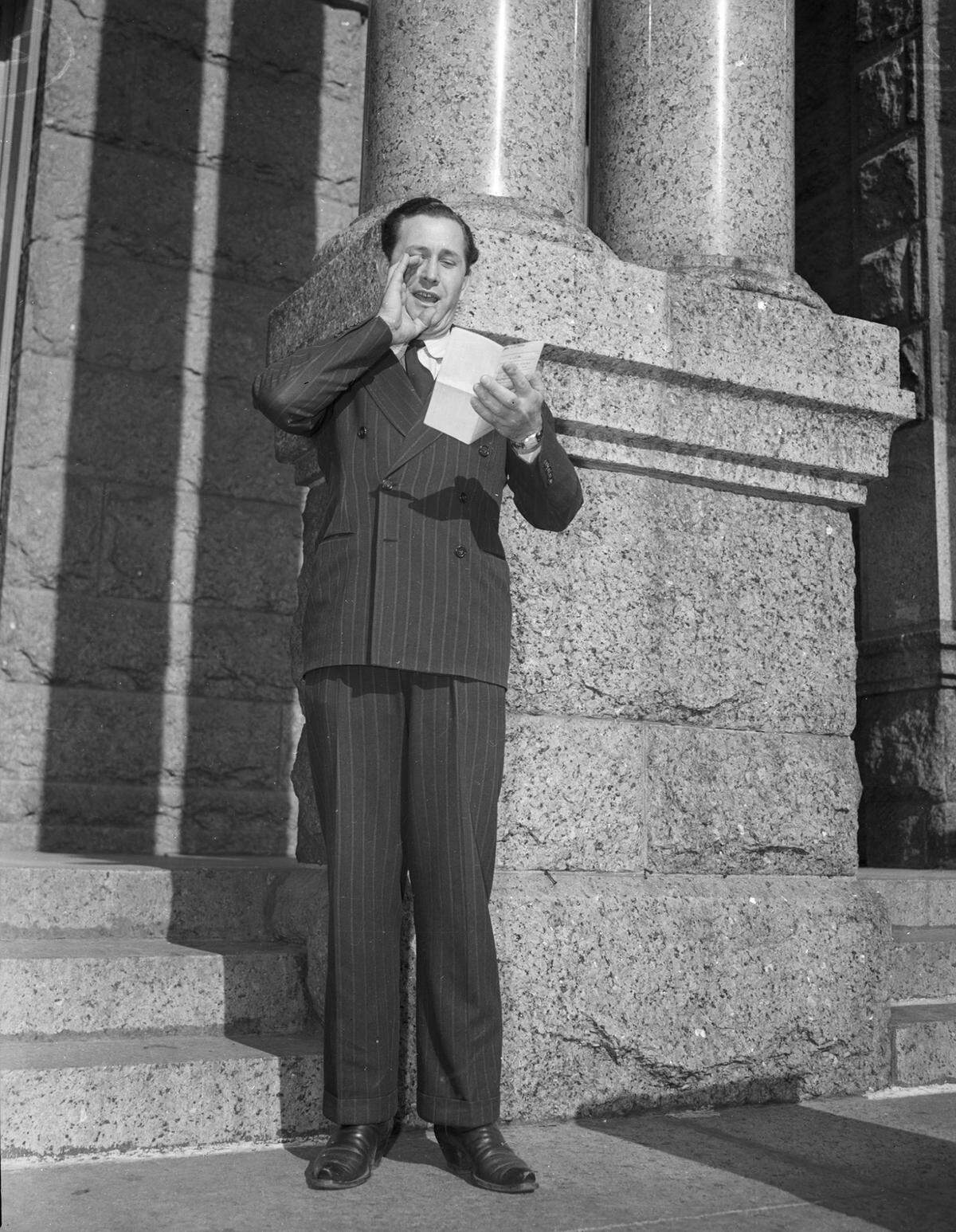 Dec. 2, 1940: Two scenes which made history today at the Tarrant County courthouse. One of them is election of George M. Conner, Fort Worth attorney, elected judge of Seventeenth District Court. Second, is Deputy Sheriff Bill Parr, bailiff, proclaiming the election, conducted by the Tarrant County Bar.