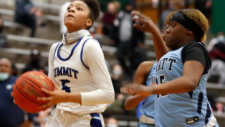 PHOTOS: Mansfield Summit girls capture basketball bi-district title over Fort Worth Wyatt