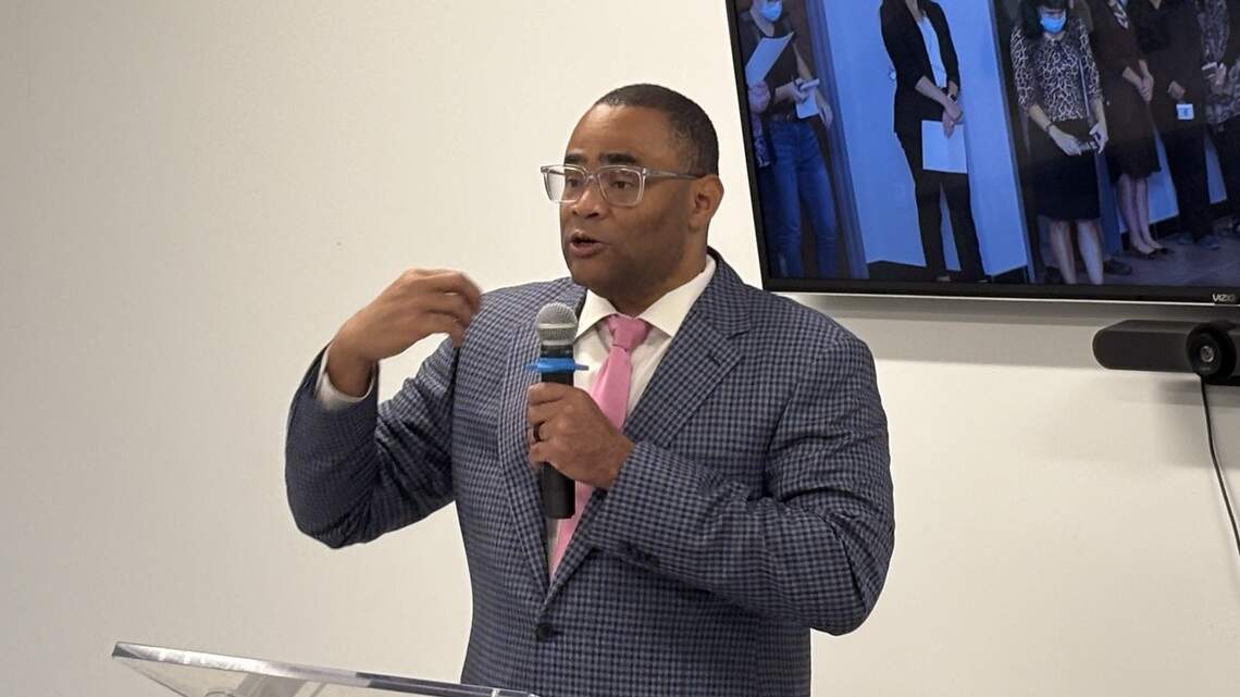 Outgoing Fort Worth congressman honored as healthcare champion