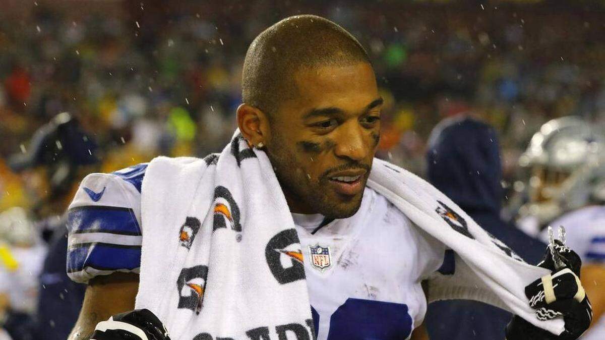 Cornerback Orlando Scandrick bolts from Cowboys to the rival Redskins on a two-year deal worth $10 million.