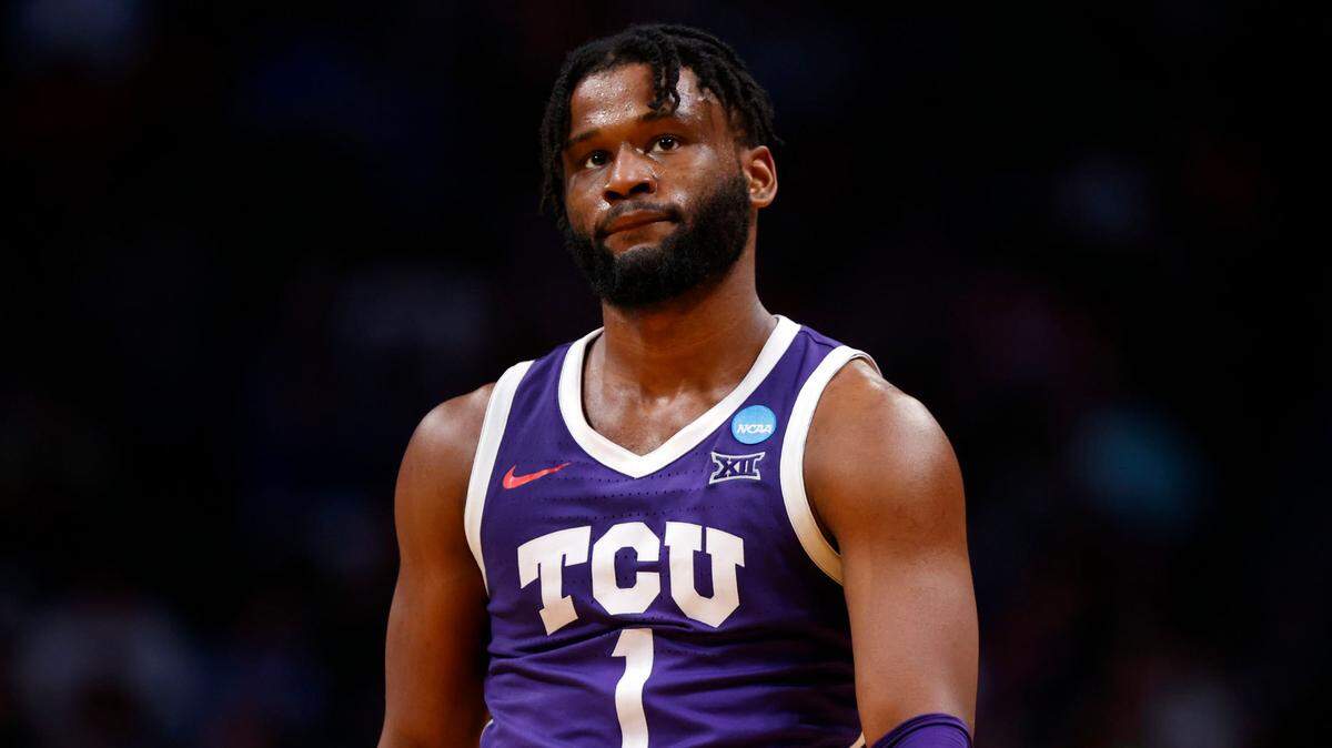 TCU Horned Frogs guard Mike Miles Jr., shown reacting to loss to Gonzaga earlier this month, announced on Wednesday that he will enter the NBA Draft.