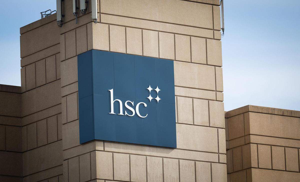 The University of North Texas Health Science Center signed a 2021 contract with Tarrant County in an effort to vaccinate vulnerable populations, and others, against COVID-19.