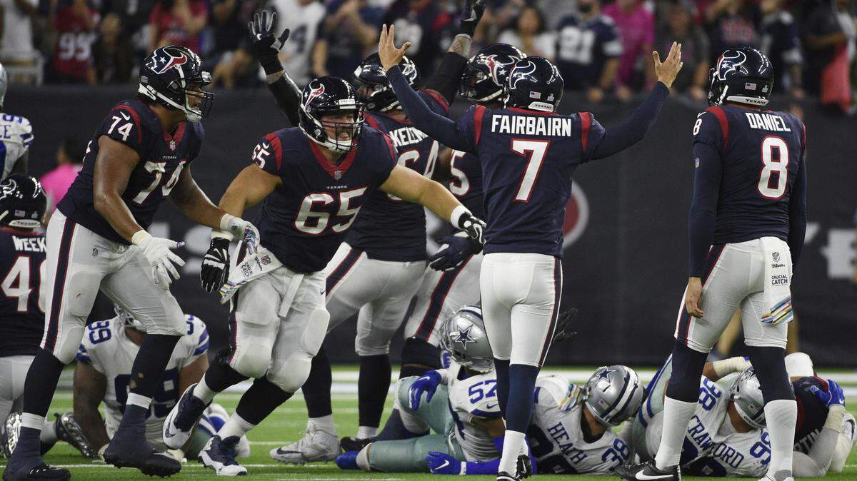 Houston Texans kicker Ka’imi Fairbairn (7) celebrates his winning field goal during overtime of an NFL football game against the Dallas Cowboys, Sunday, Oct. 7, 2018, in Houston.